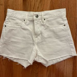 Frame shorts